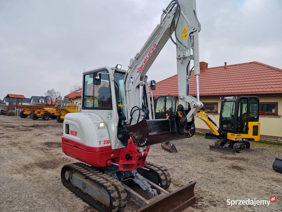 Minikoparka Takeuchi TB 230 2021r 1100mtg nie lubelskie Ryżki sprzedam