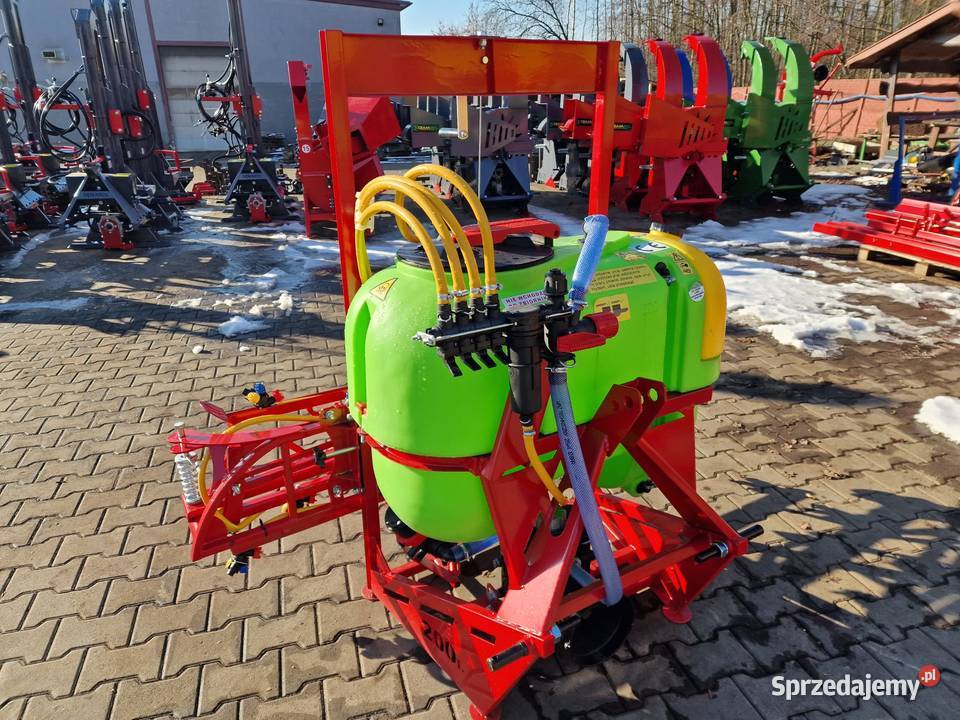 Opryskiwacz polowy zawieszany 600 litrów SOKÓŁ Tomaszów Lubelski