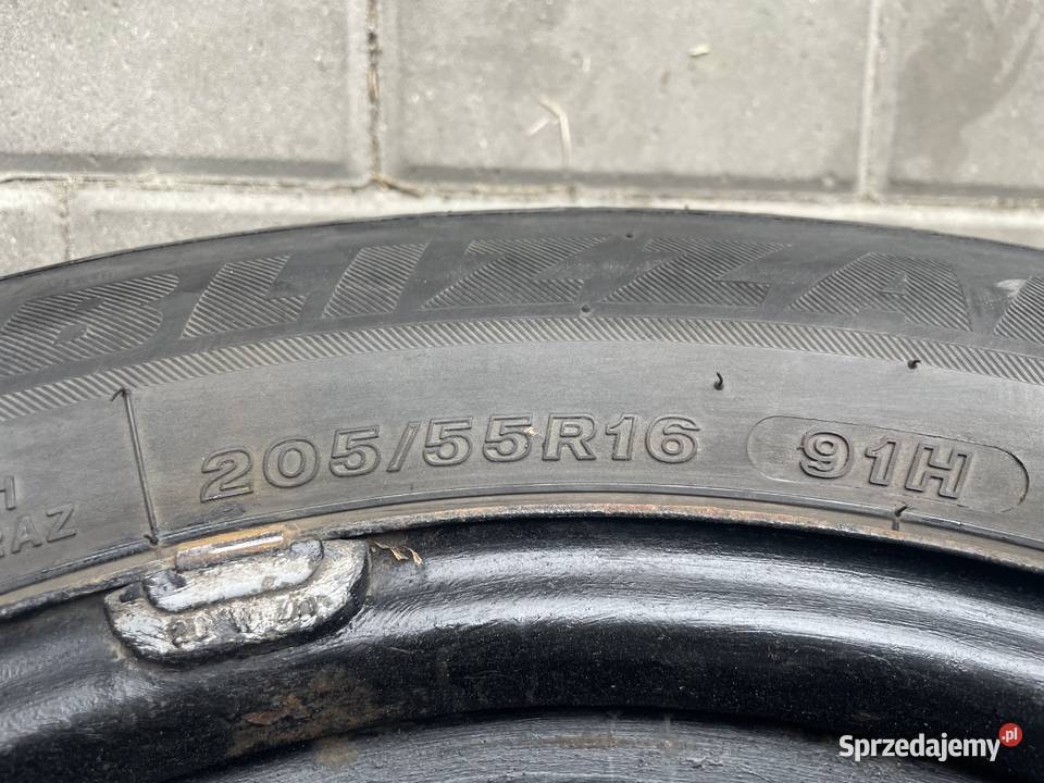 Felgi stalowe Toyota z oponami 2055516 kołpaki Zgierz sprzedam