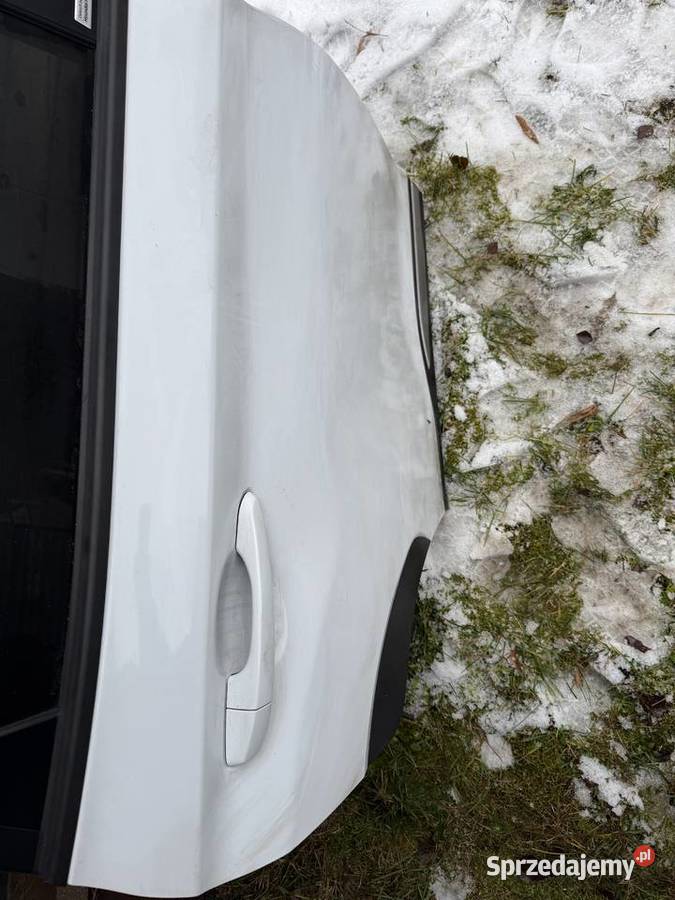Hyundai kona tylne prawe drzwi kolor biały do osobowe Chojna
