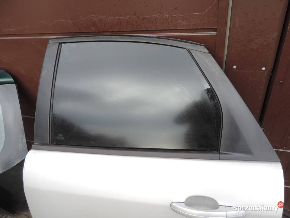 FORD FOCUS MK2 5D HB DRZWI LEWY TYŁ KOLOR O3 osobowe