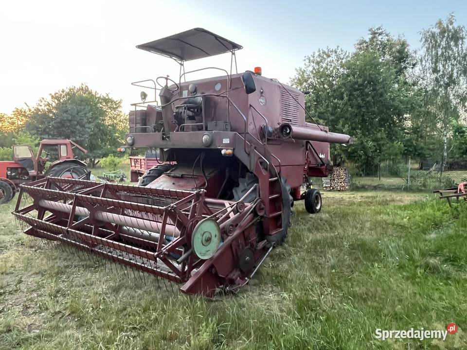 Kombajn zbożowy bizon Białka