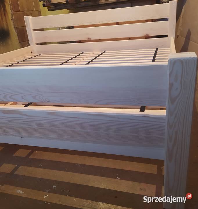 Nowe sosnowe łóżko 180x200 na zamówienie Nisko