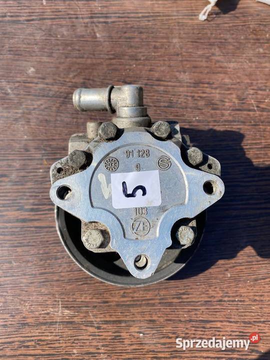 Pompa wspomagania 4B0 145 156 R Lubin