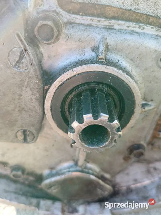 Sprzedam skrzynie biegów m 72 61 k 750 nieuszkodzony Bronisławów Duży