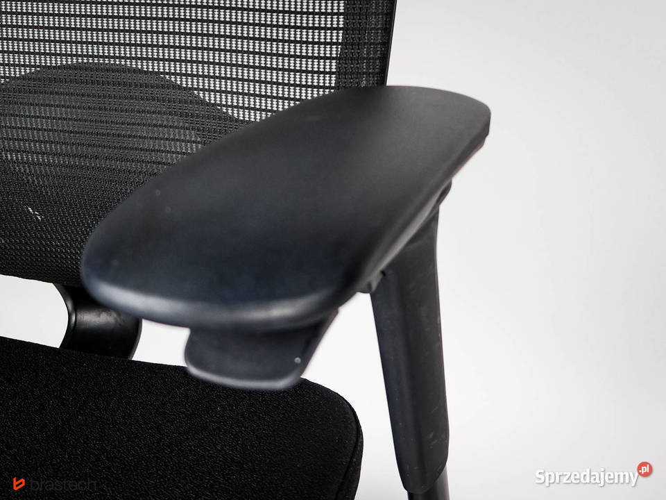 Fotel ergonomiczny Nuova Contessa Teknion Sątoczno