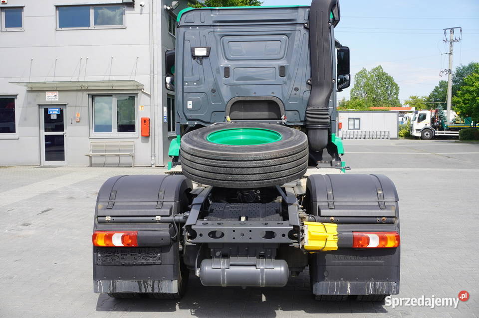Ciągnik siodłowy MercedesBenz Actros 1835 90 radio / CD Kraków