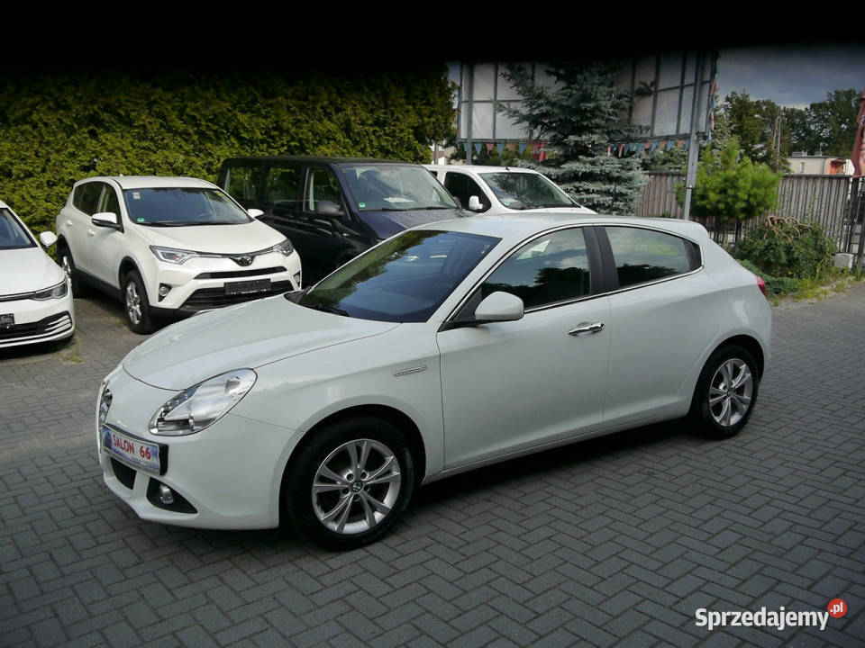 Alfa Romeo Giulietta 14b 120 ledy Stan b autoalarm Częstochowa