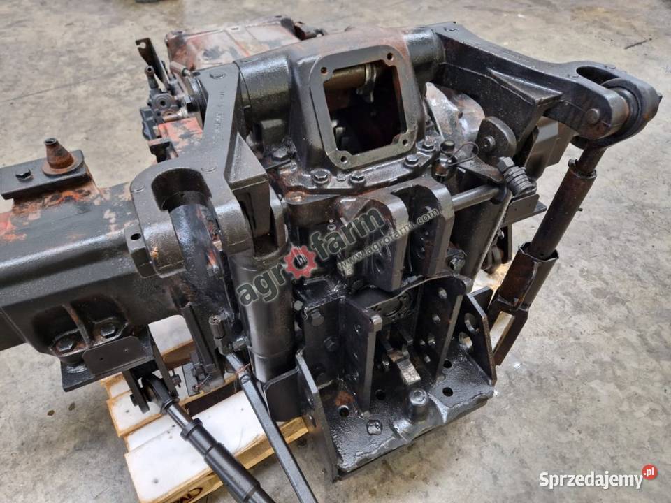 Tylny most Massey Ferguson 6180