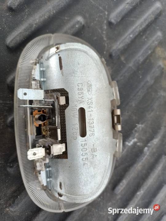 Lampka oświetlenia kabiny ford focus MK1 kombi Szczecin