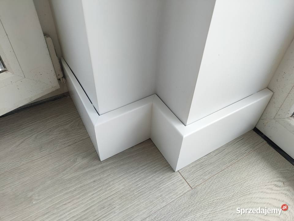 Montaż paneli podłogowych montaż drzwi jodełka Układanie paneli, parkietów i wykładzin Cieszyn