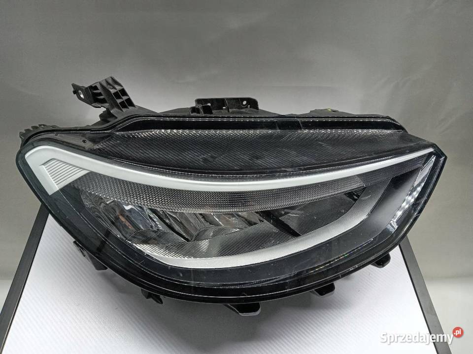 LAMPA PRAWA PRZÓD PRZEDNIA FULL LED VW ID3