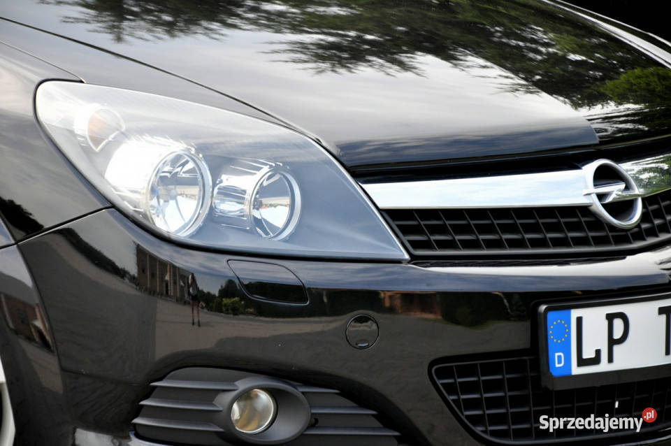 Opel Astra GTC 14i90GTCCzarnaKlimatronikI sprzedam