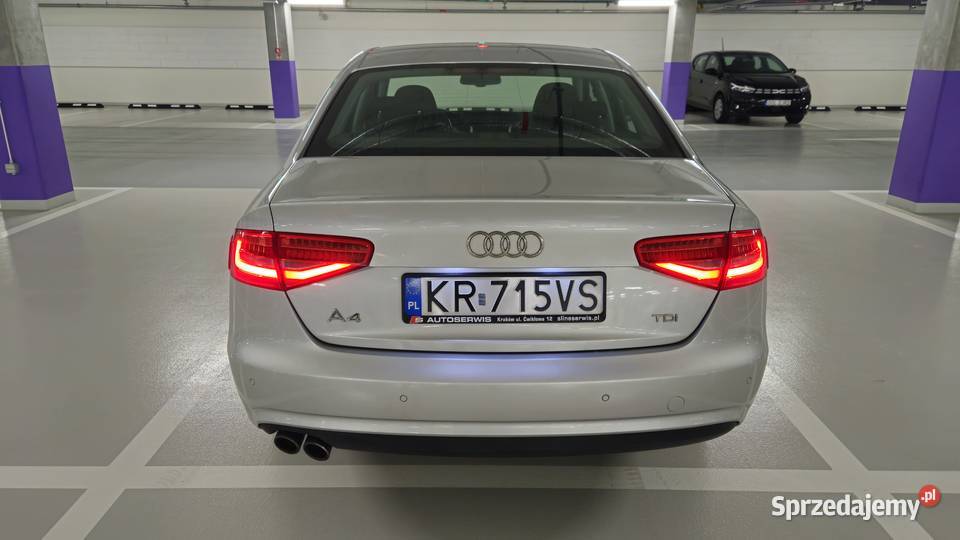 Audi A4 B8 I właściciel salon Polska lakier metallic małopolskie Kraków