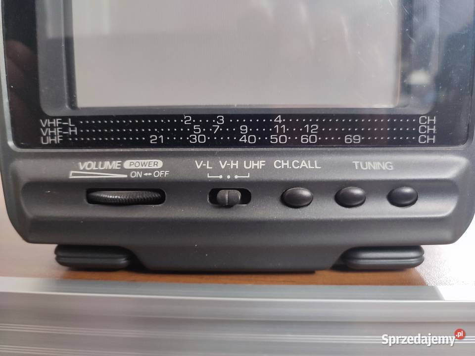 telewizorek kolor 5 na 12V i 230v Myszków