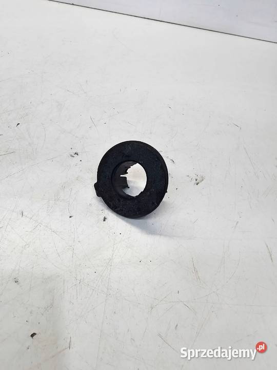 KOSZYK OBUDOWA CZUJNIKA PDC TYŁ AUDI A4 B9 Materiały instalacyjne Przystajń