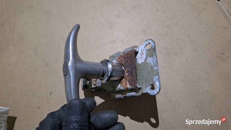 Klamka klapy bagażnika M20 FSO Warszawa Gaz Klamki Kraków