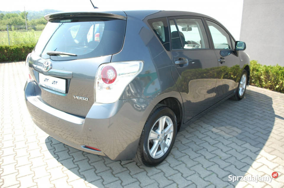 Toyota Verso grafitowy Dębica
