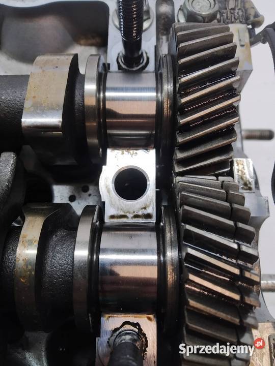 GŁOWICA KOMPLETNA 17 CDTI Opel Astra III osobowe sprzedam