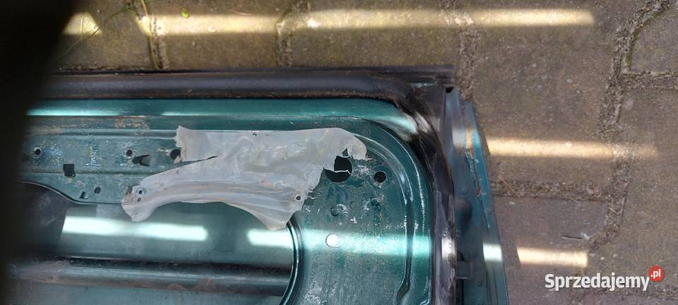 Drzwi prawy tył mercedes w202 kombi Zbąszyń