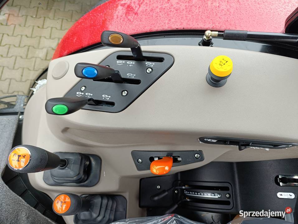 Nowy z 2025 r ciągnik rolniczy CASE Farmall 90A Poddębice