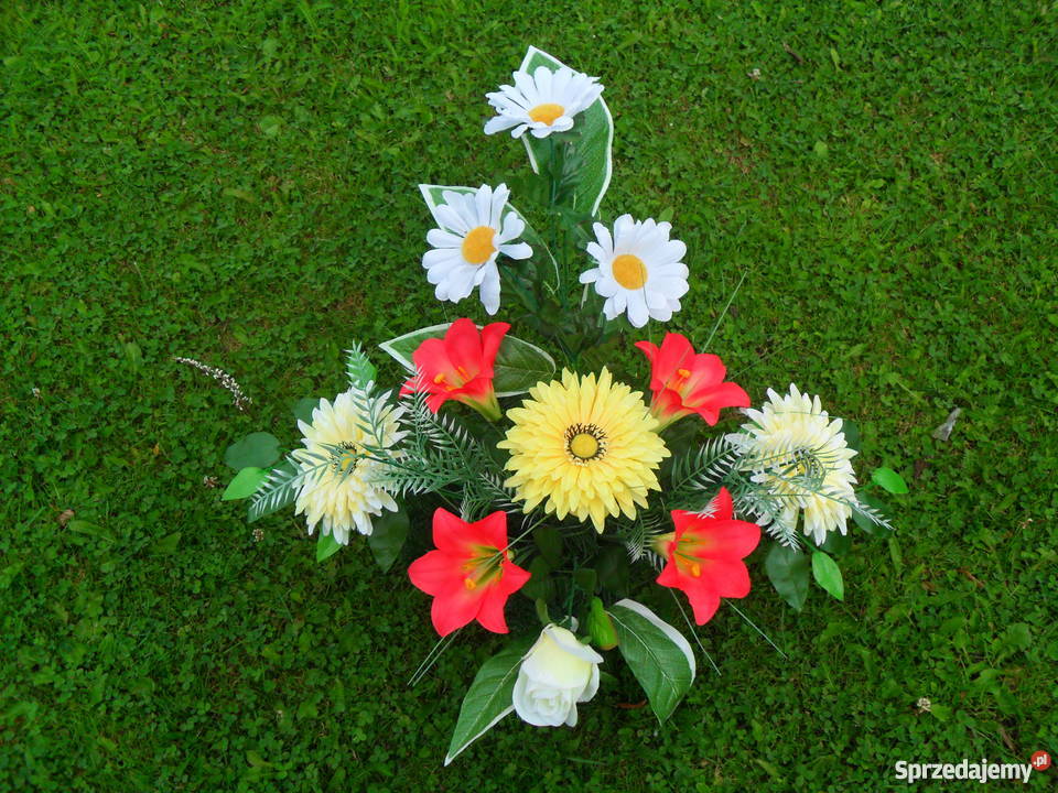 Stroiki sztuczne wiązanki kompozycje na grób Nowy Sącz