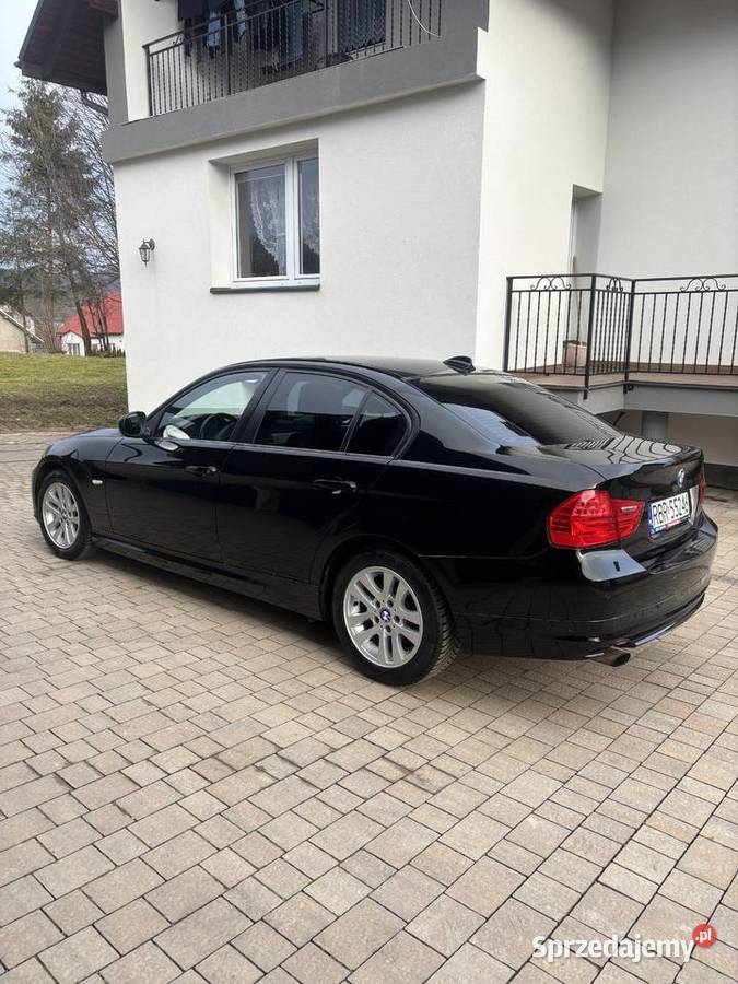 BMW Seria 3 E90 318i 143 2010 190 iDrive 143KM