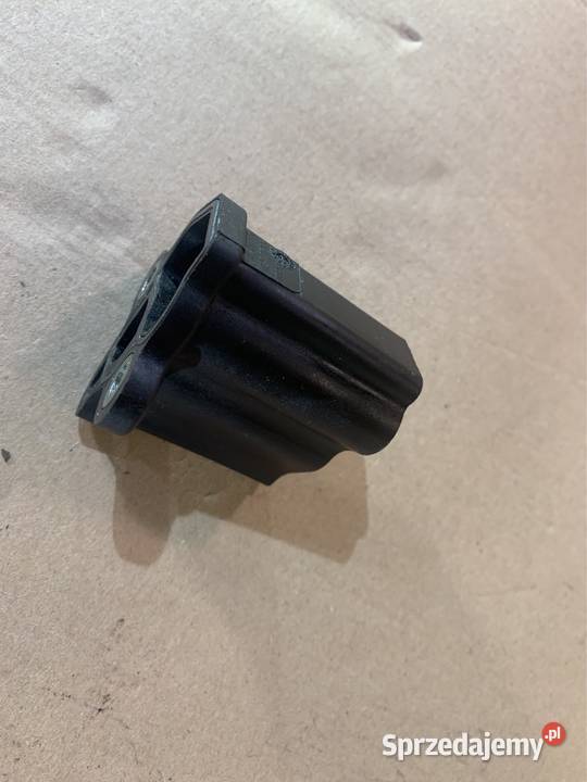 Uchwyt zaślepka 06A103206 vw passat b6 20 fsi osobowe Szczecin