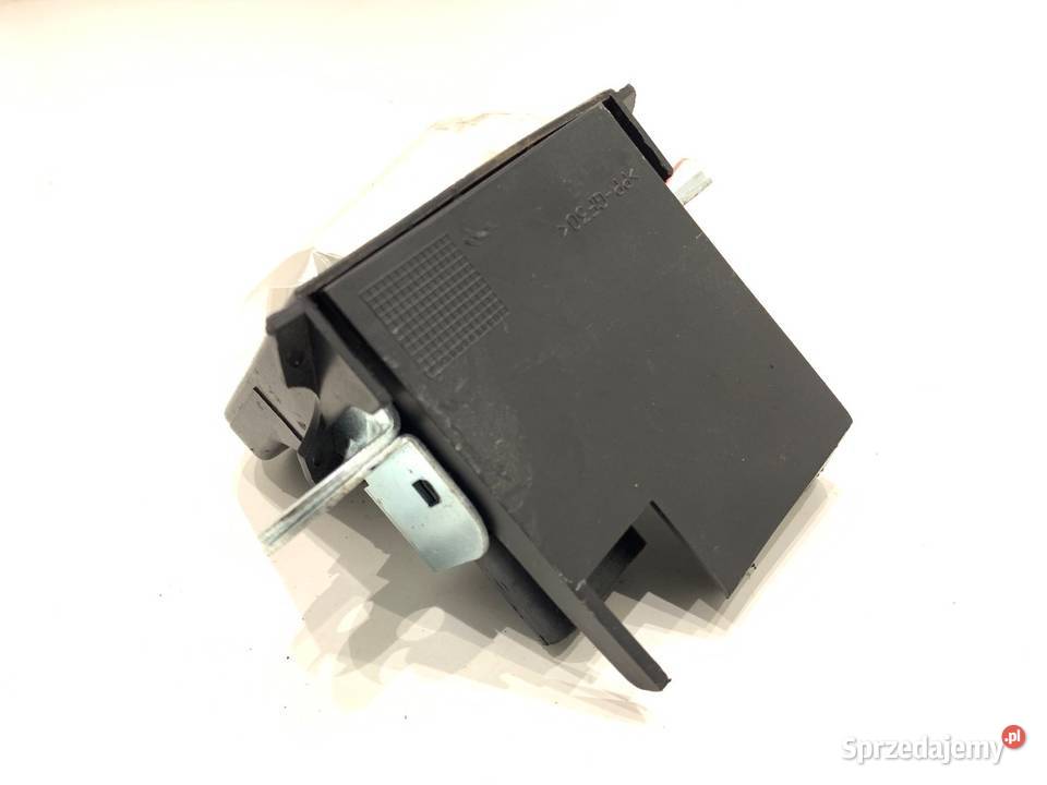 ZAMEK KLAPY TYŁ VW TOURAN Hatchback 1K6827505E