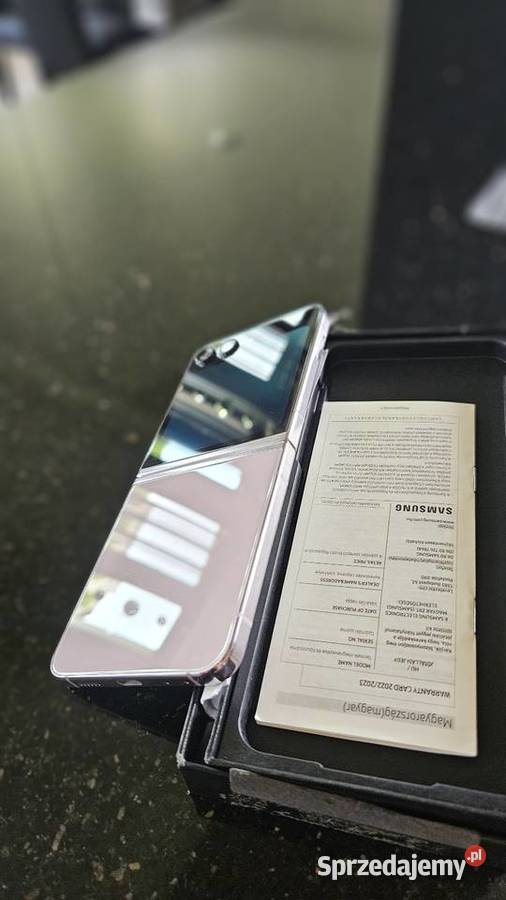 Samsung Galaxy Z Flip 5 8512GB Starężyn