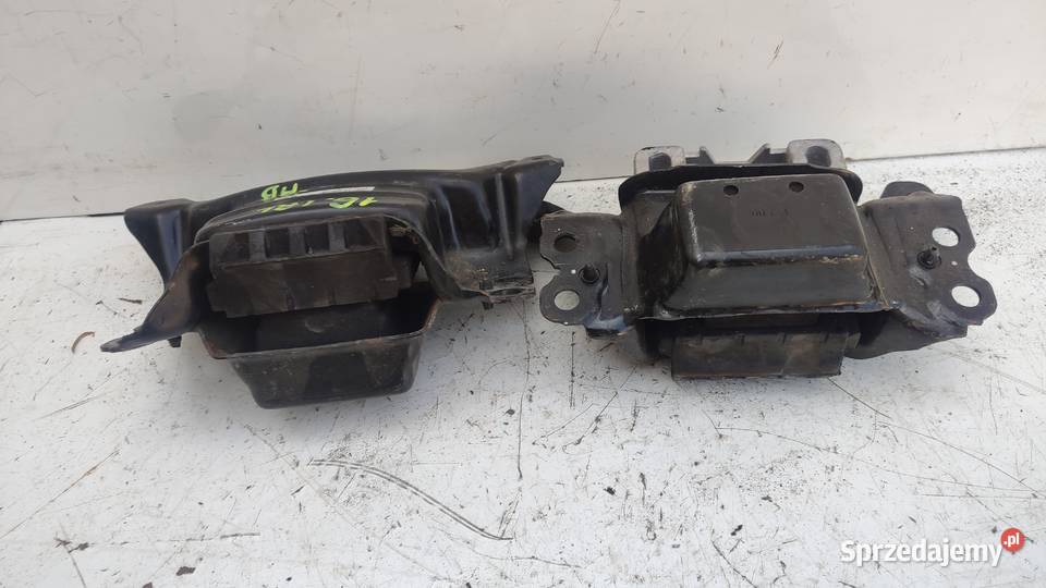 16VW GOLF VII PASSAT B8 PODUSZKA SILNIKA PRZÓD Zawieszenie silnika