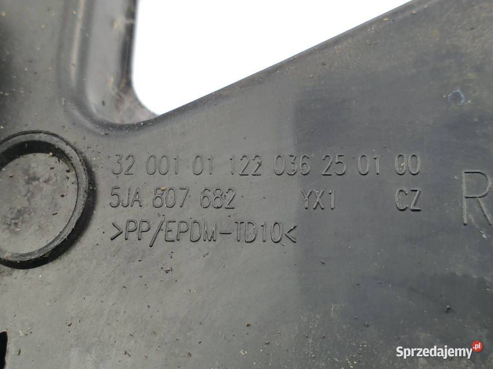 KRATKA HALOGENU PRAWA SKODA RAPID 5JA807682 Lipno