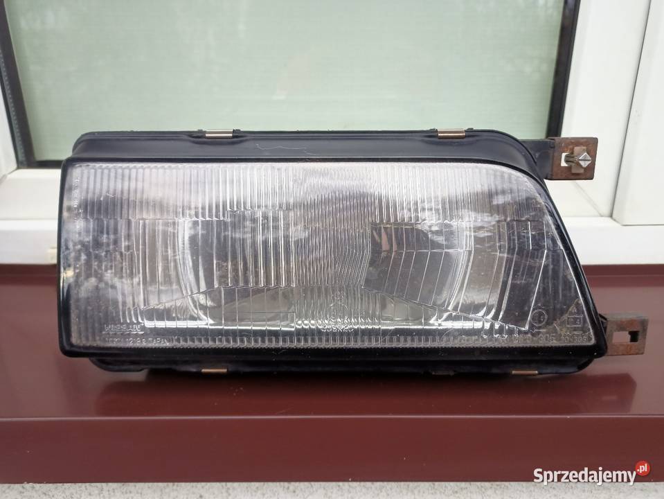 Nissan Sunny N13 lampa przednia prawa reflektor łódzkie Sieradz