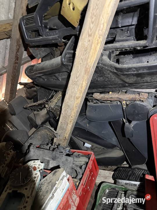 Bmw e30 części wnętrza blacharskie belka maski Bydgoszcz