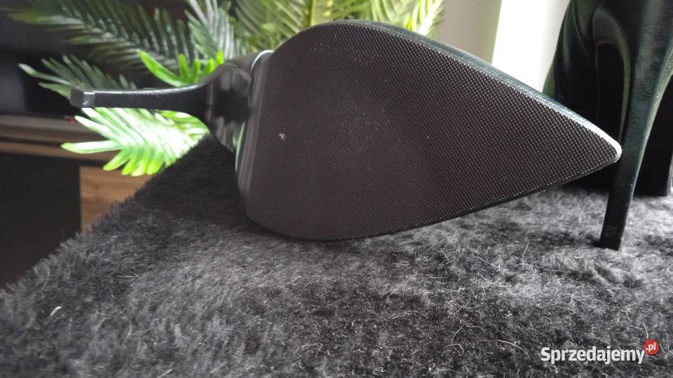 Piękne skórzane szpilki Baldowski