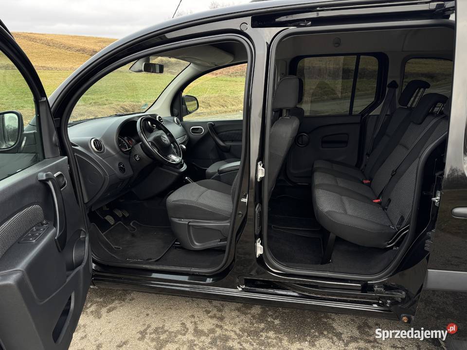 12i114 Tourer Gwarancja 5osobowy Mały przebieg Sanok