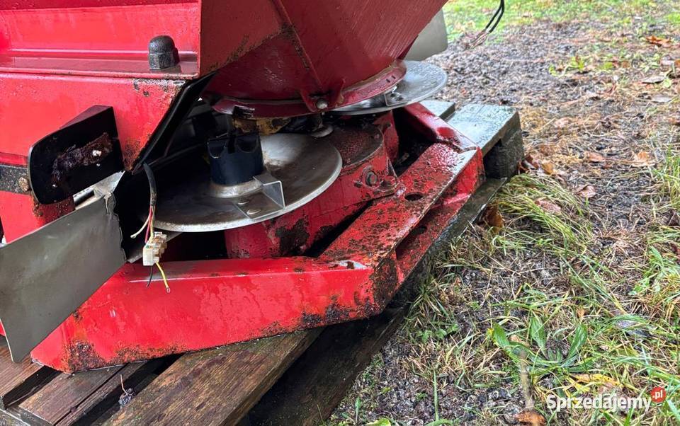 Rozsiewacz KUHN CZSB Radzyń Podlaski