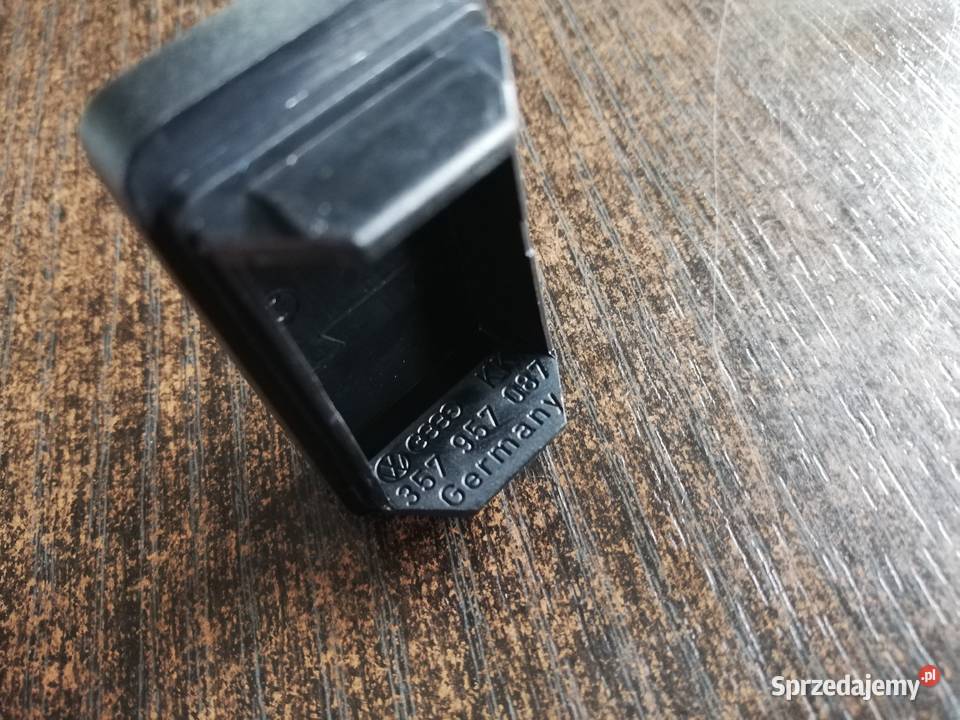 VAG Volkswagen Zaślepki 357957087 867857145A Gdańsk sprzedam