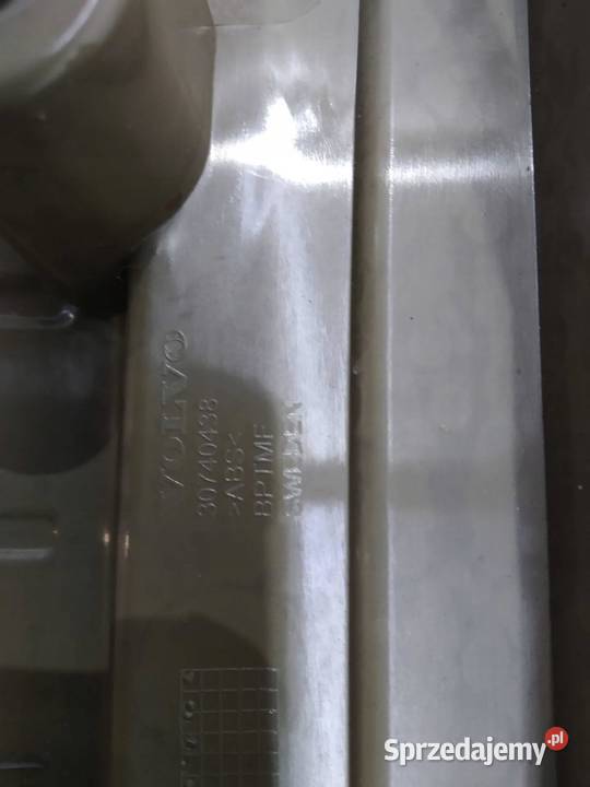 PODŁOGA BAGAŻNIKA WYKŁADZINA DYWAN OSŁONA PASA sprzedam