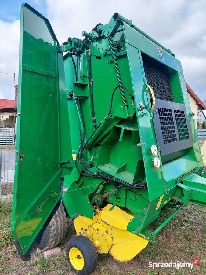 Prasa rolująca John Deere 592