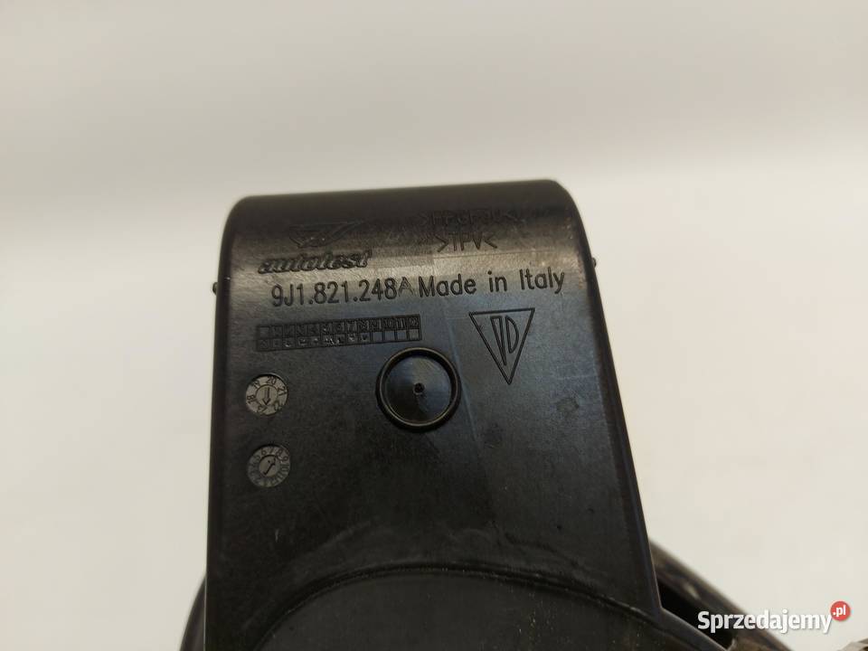 Porsche Taycan GTS 9J1 Klapka gniazda ładowania Pozostałe sprzedam