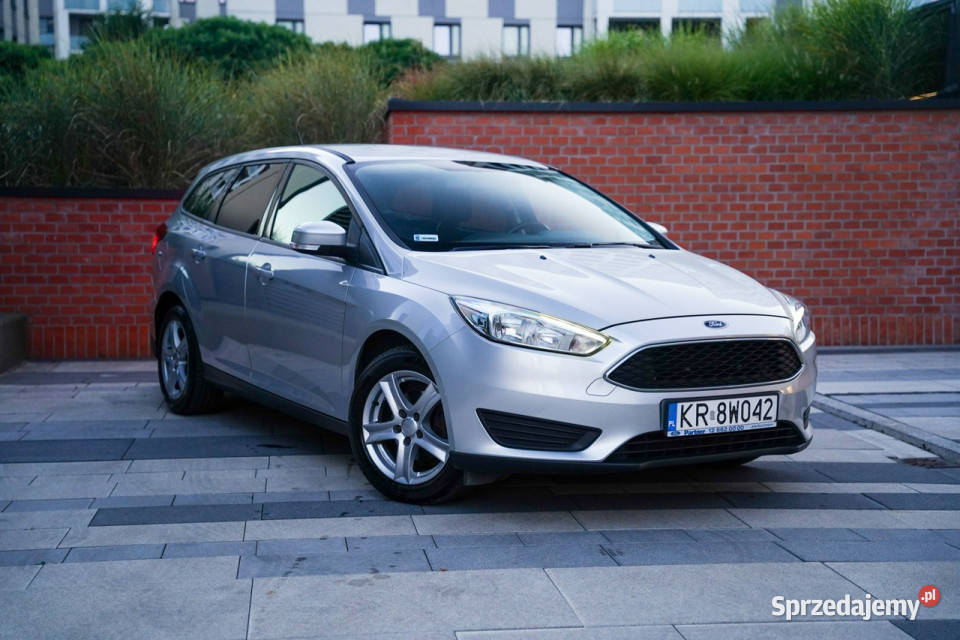 Ford Focus 16 TiVCT 125 SYNC 2 Quickclear światła do jazdy dziennej Kraków