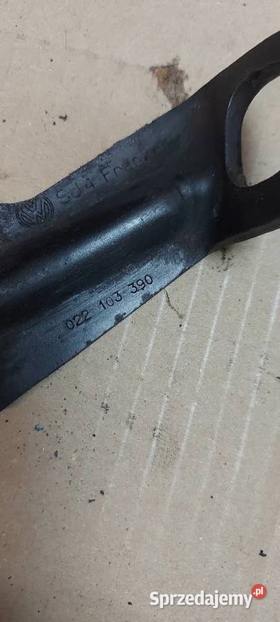 Nakładka Ucho Łapa Głowicy audi a3 8p Golf V R32 Silniki i osprzęt Gliwice