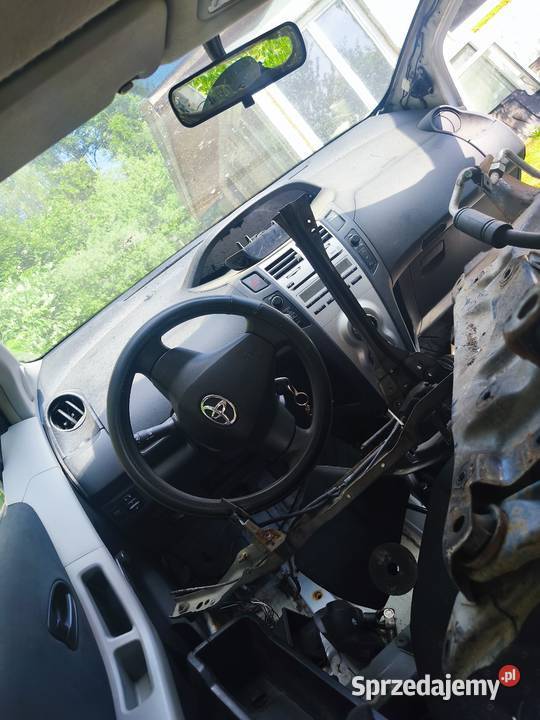 Toyota Yaris 2 sanki przód osobowe sprzedam