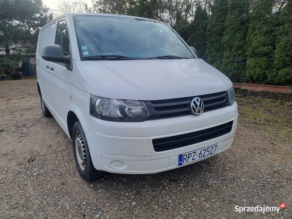 Transporter T5 poj 1986 102 Klima niski przebieg zarejestrowany w Polsce Przeworsk