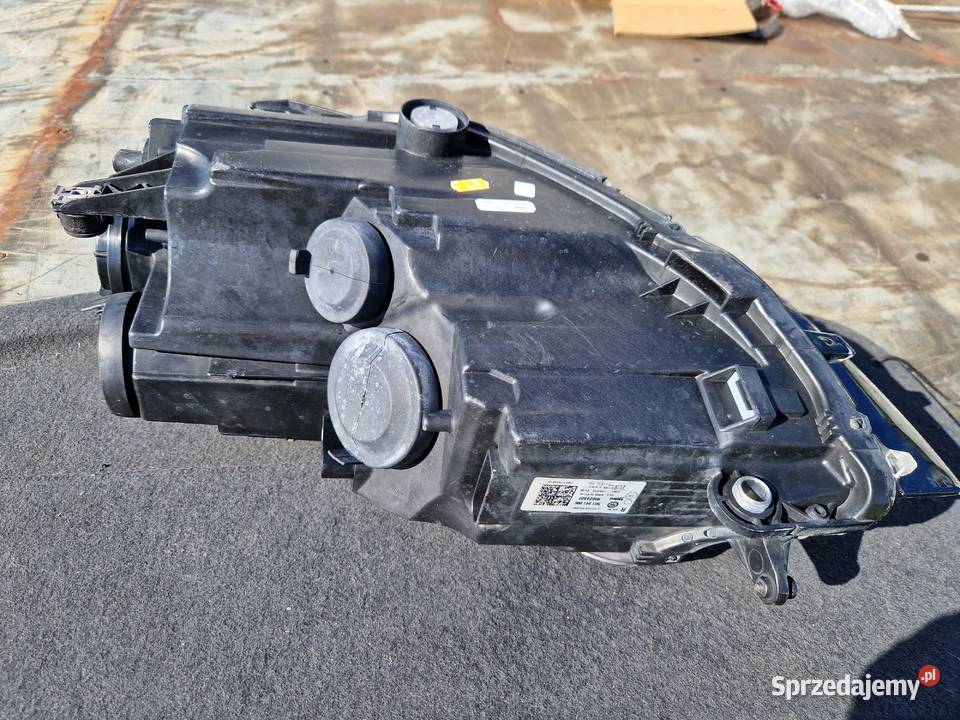 VW GOLF VII reflektor ORG EU prawe Motoryzacja podkarpackie sprzedam