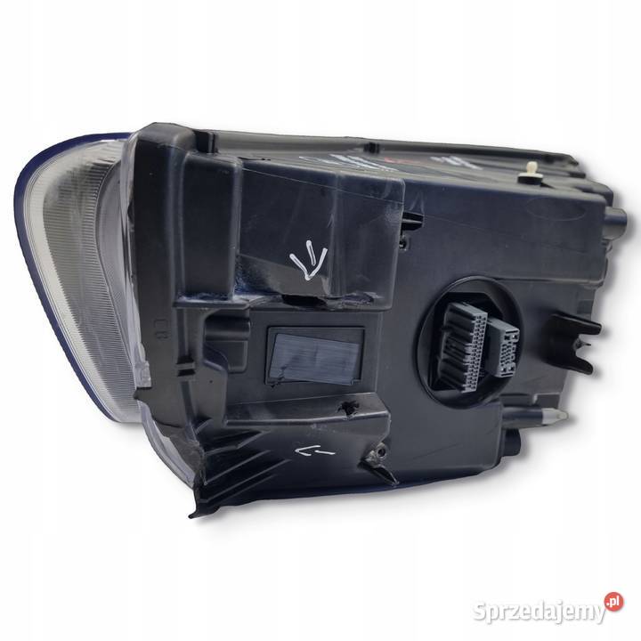 LAMPA PRAWA Volvo XC40 prawy przód przednia FULL Lampy przednie sprzedam