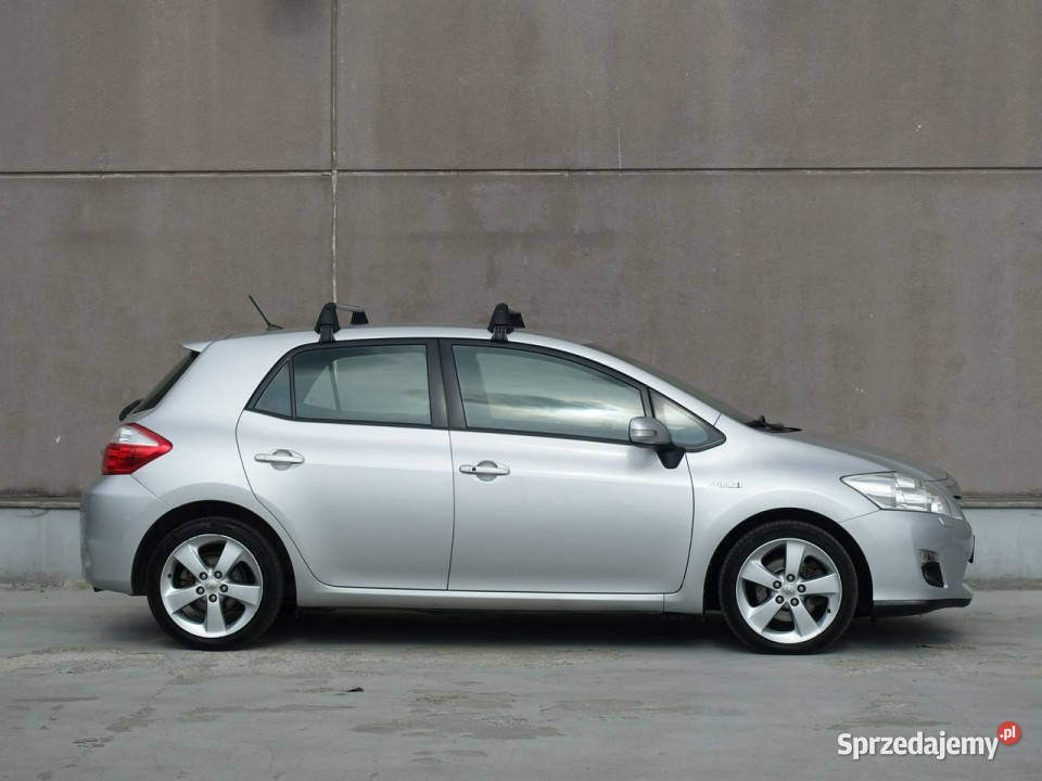Toyota Auris 18 HybrydaKsenonPółskóryKamera automatyczna Lublin