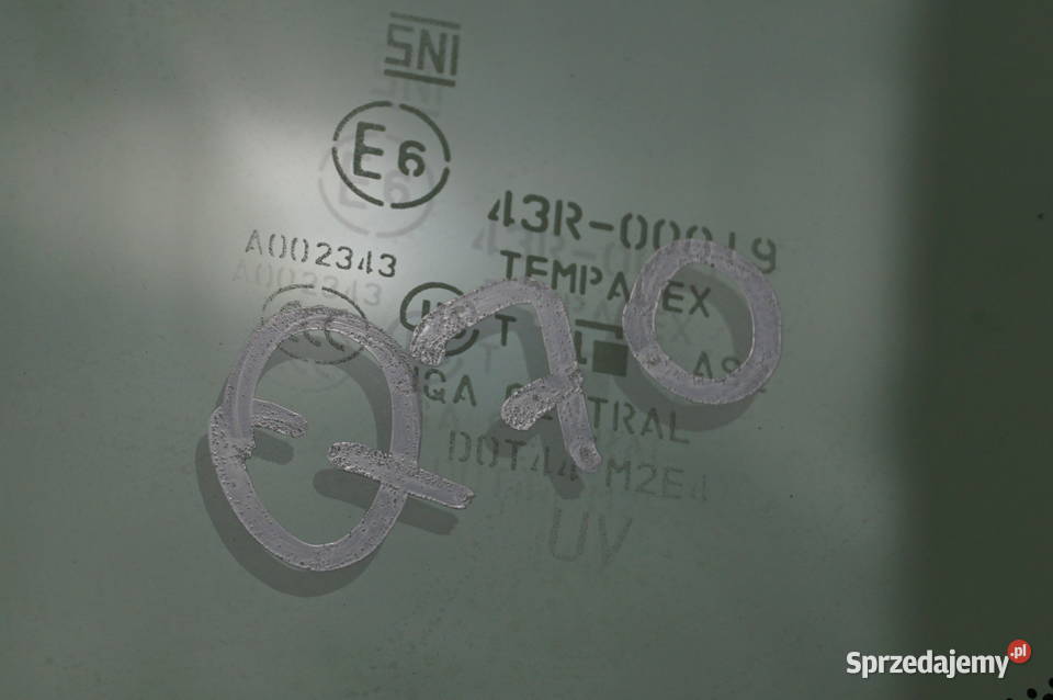 SZYBA KAROSERYJNA LEWA TYLNA TYŁ INFINITI Q70 Karoseryjne