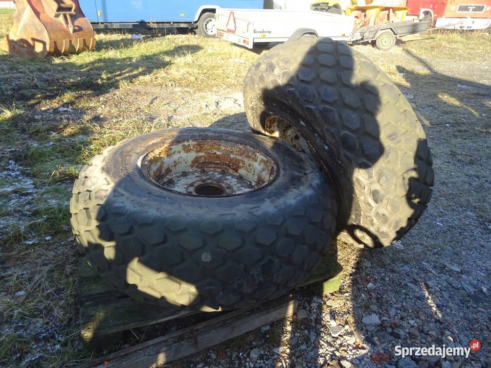 KOŁA SZOSOWE MASSEY FERGUSON 16924 ALLIANCE Wąchock sprzedam